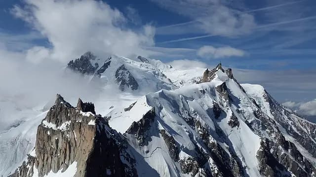 Comment choisir un plombier disponible à tout moment